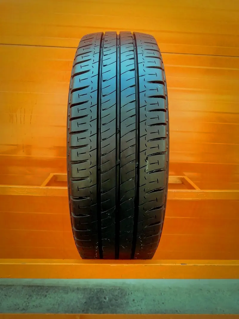Б/у шина 205/65 R16C Michelin Agilis