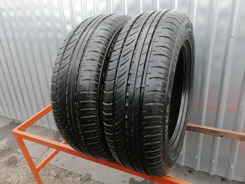 Пара б/у шин 205/65 R16C Nokian Hakka C Van