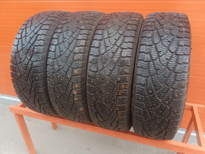 Комплект б/у шин 205/65 R16C Nokian Hakkapeliitta C3