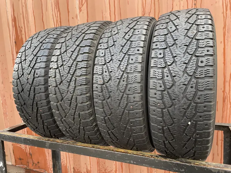 Комплект б/у шин 205/65 R16C Nokian Hakkapeliitta C3