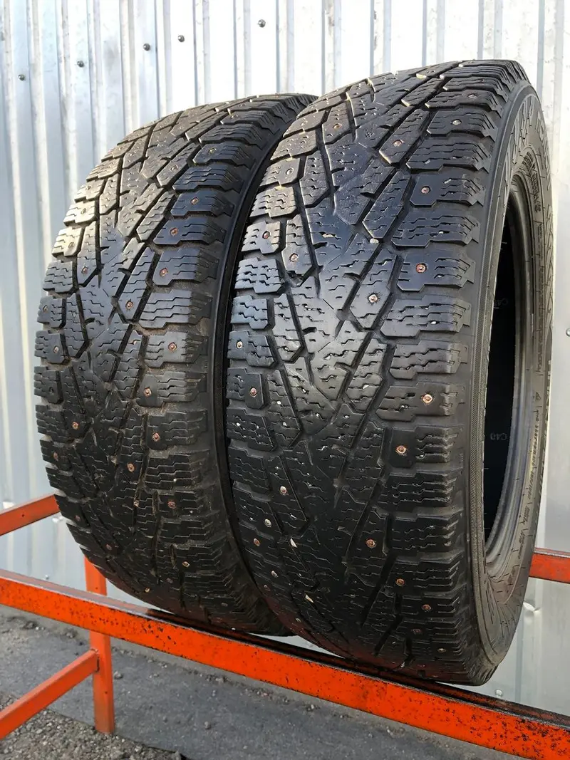 Пара б/у шин 205/65 R16C Nokian Hakkapeliitta C3