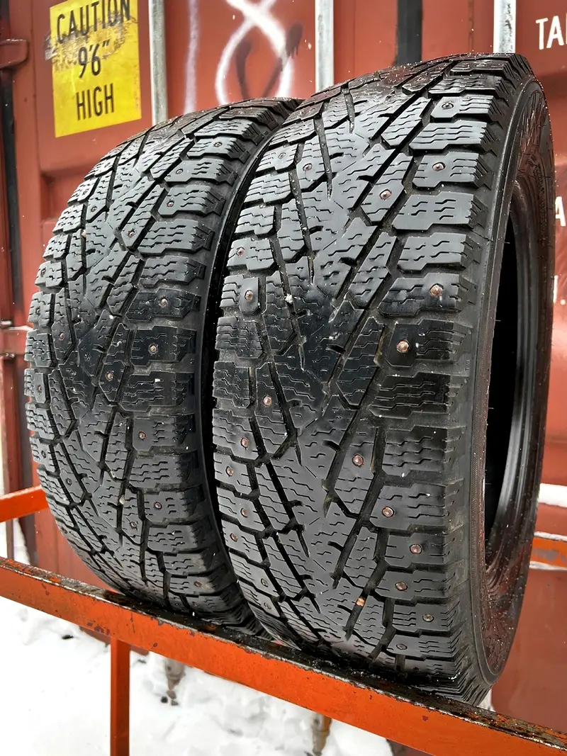 Пара б/у шин 205/65 R16C Nokian Hakkapeliitta C3