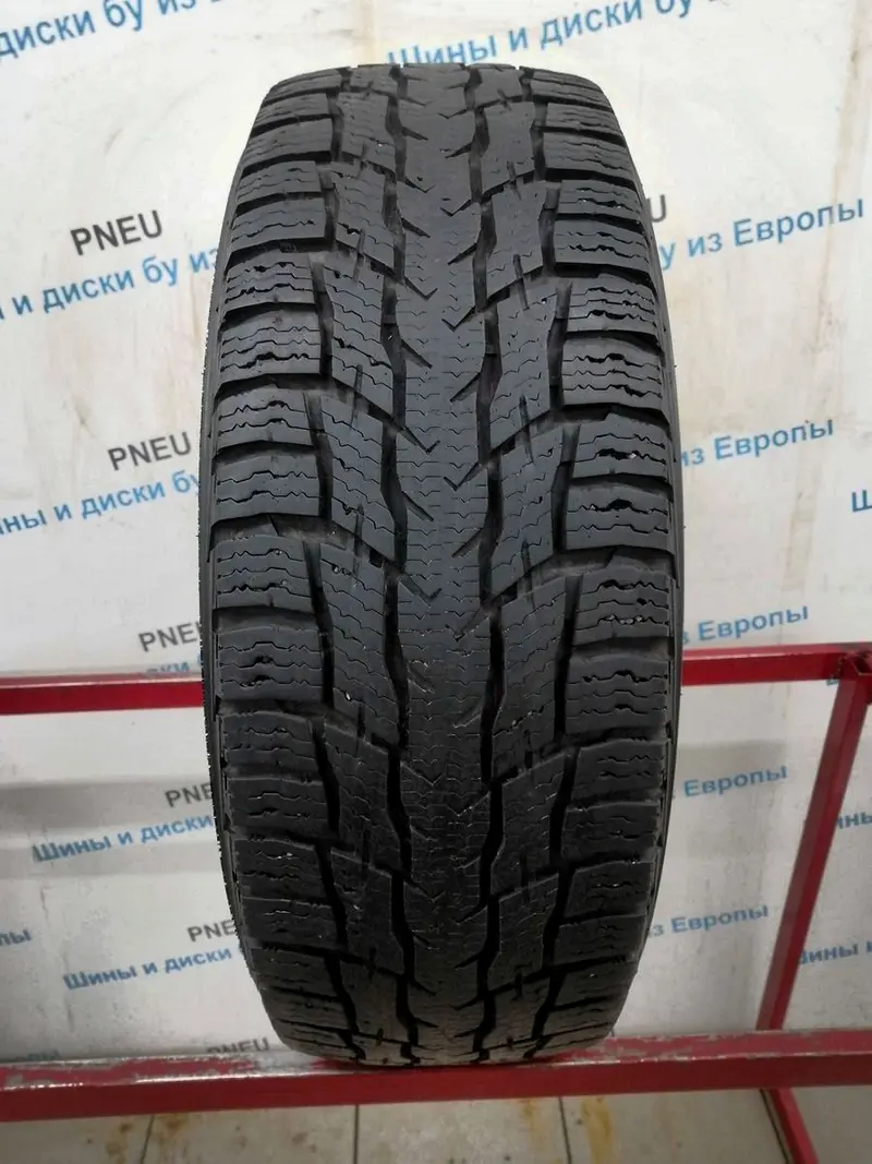 Б/у шина 205/65 R16C Nokian Hakkapeliitta CR3