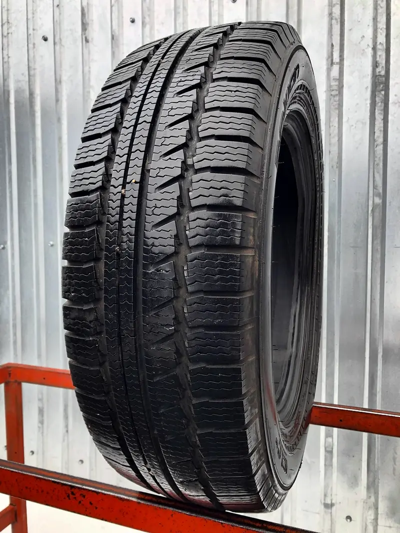Б/у шина 205/65 R16C Nokian WR C VAN