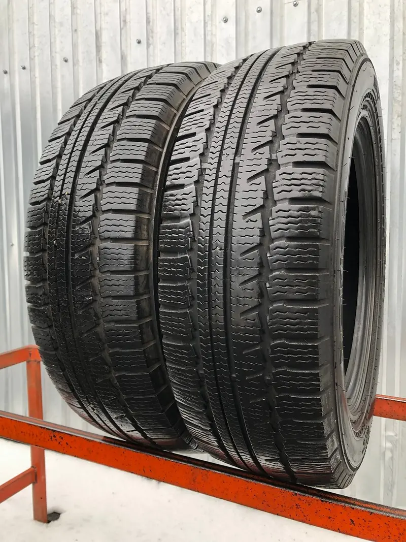 Пара б/у шин 205/65 R16C Nokian WR C VAN