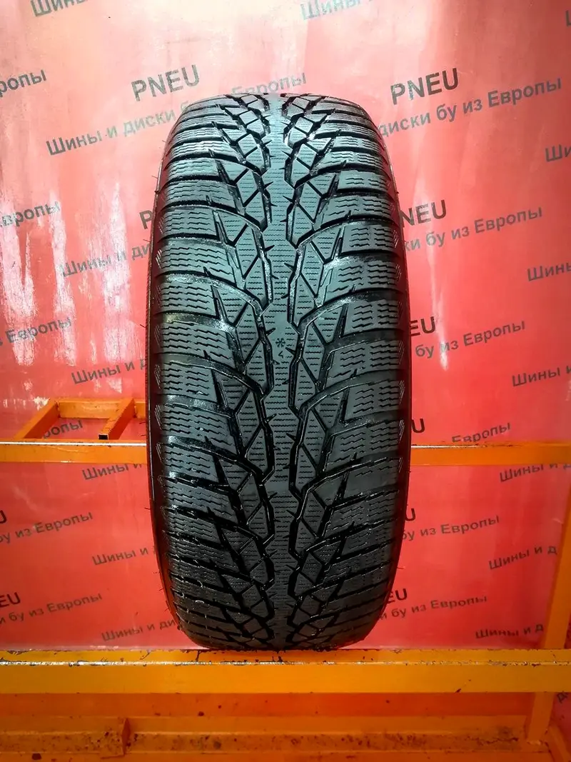 Б/у шина 205/65 R16 Nokian WR D4
