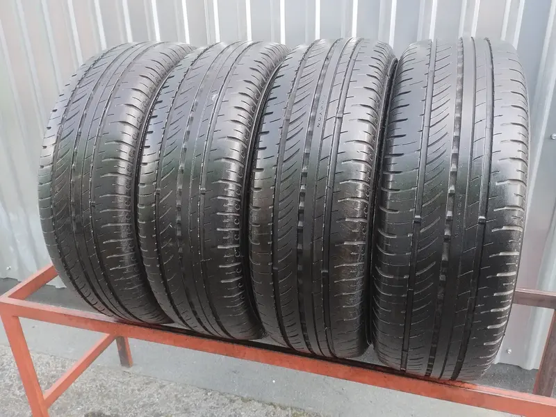Комплект б/у шин 205/65 R16C Nokian cLine Van
