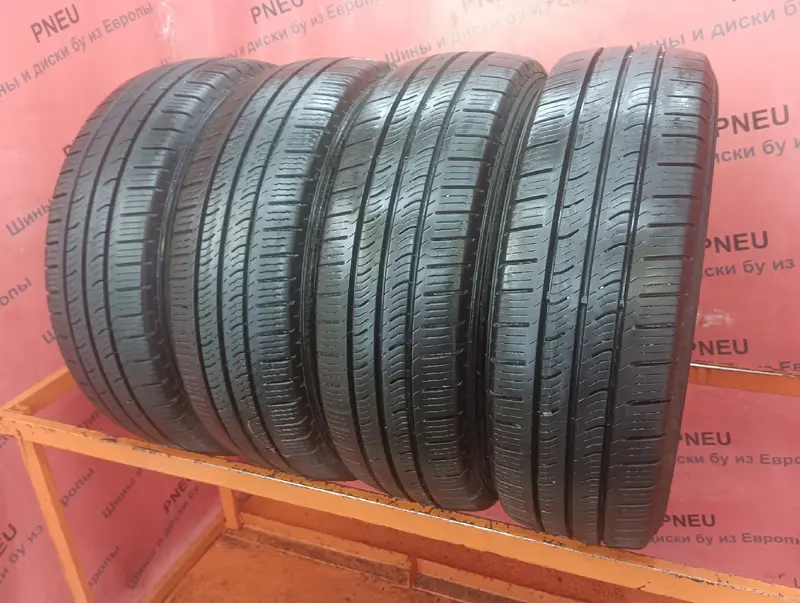 Комплект б/у шин 205/65 R16C Pirelli Carrier All Season