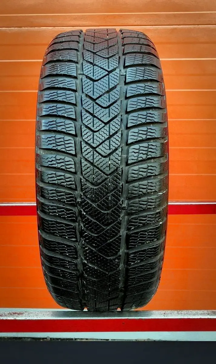 Б/у шина 205/65 R16 Pirelli Winter Sottozero 3, фото 1