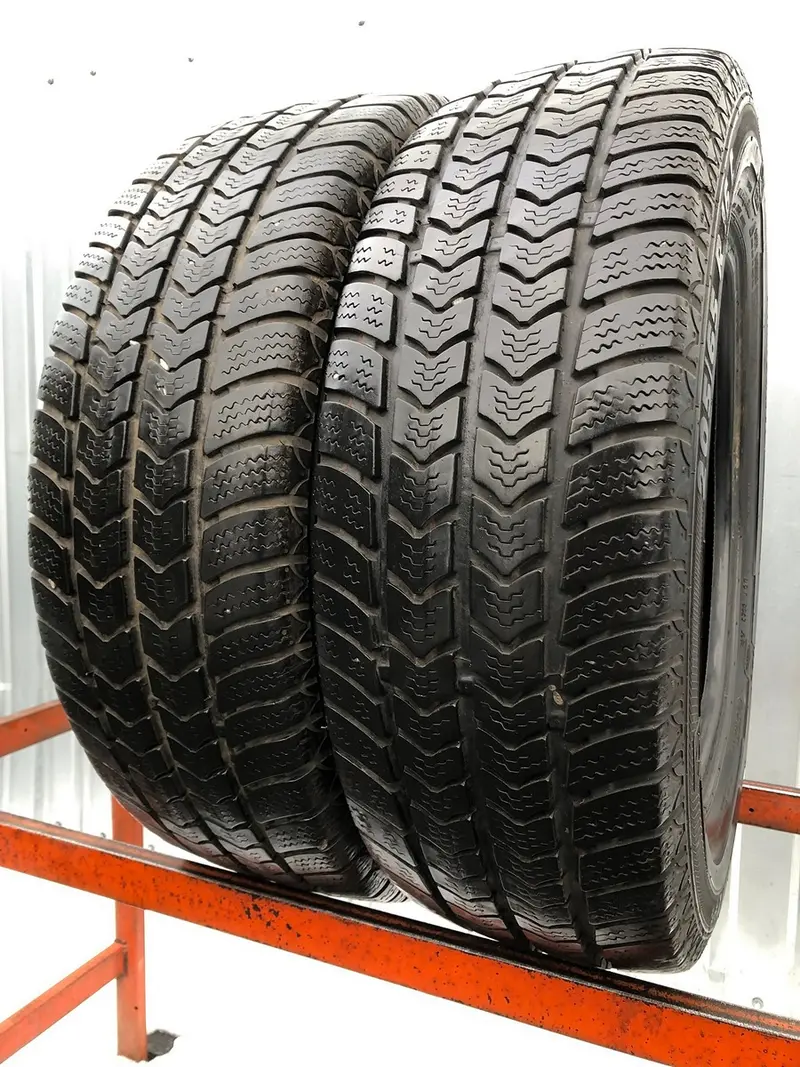 Пара б/у шин 205/65 R16C Semperit Van-Grip 2