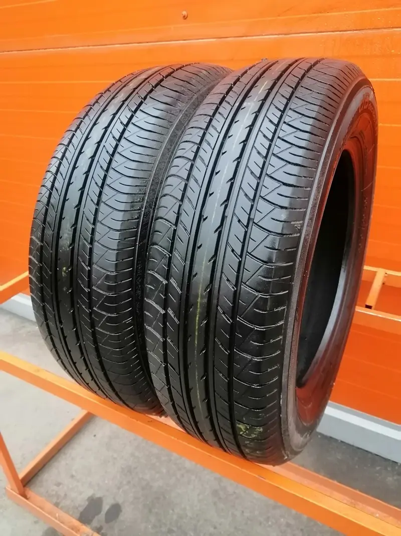 Пара б/у шин 205/65 R16 Yokohama DB decibel E70