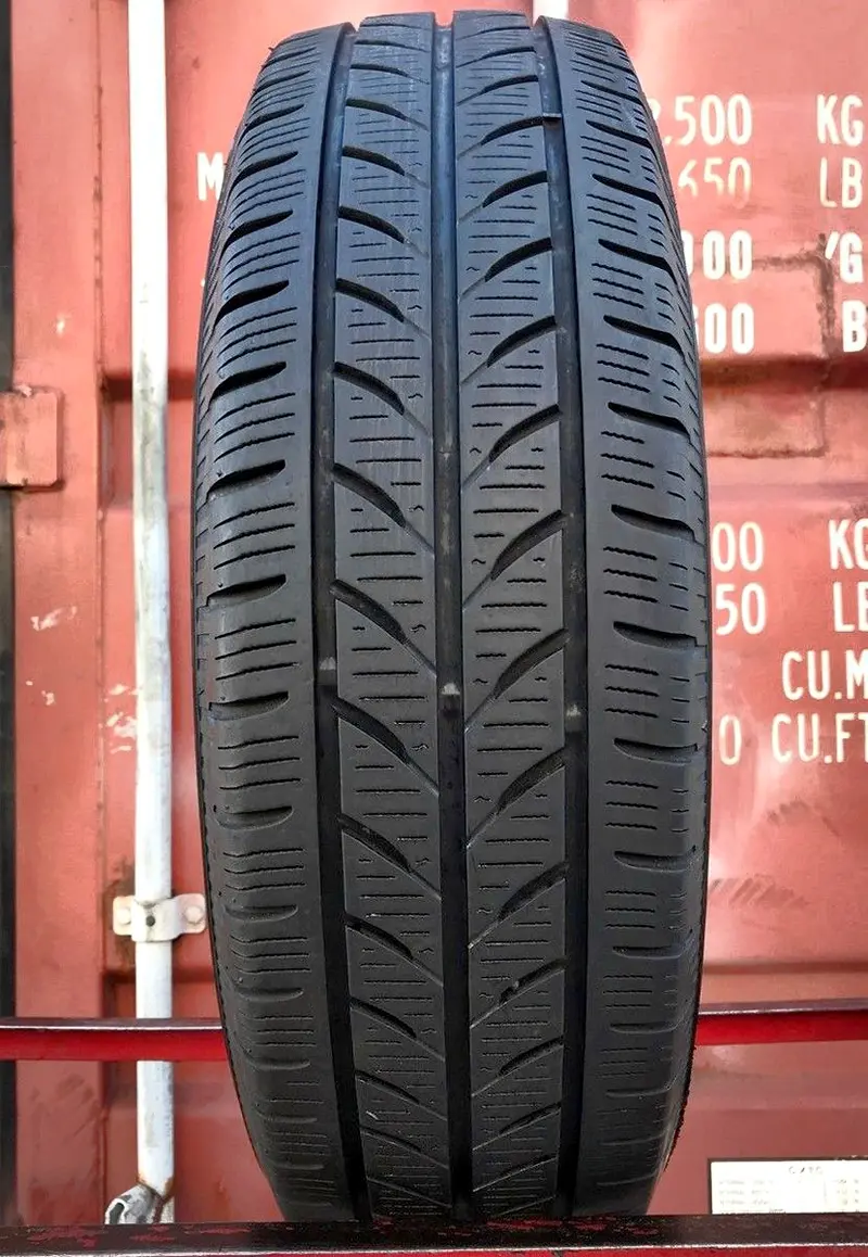Б/у шина 205/65 R16C Yokohama W.drive WY01