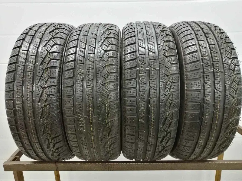 Комплект б/у шин 205/65 R17 Pirelli Winter 210 Sottozero 2