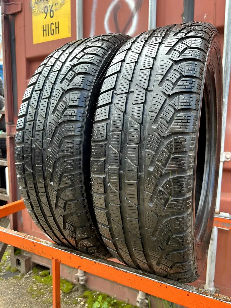 Пара б/у шин 205/65 R17 Pirelli Winter 210 Sottozero 2, фото 1