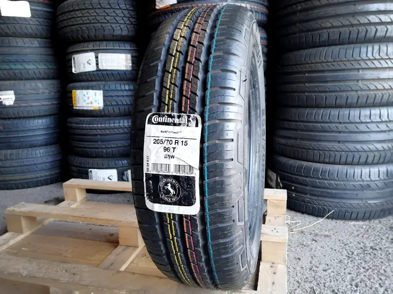 Новая шина 205/70 R15 Continental Conti4x4Contact