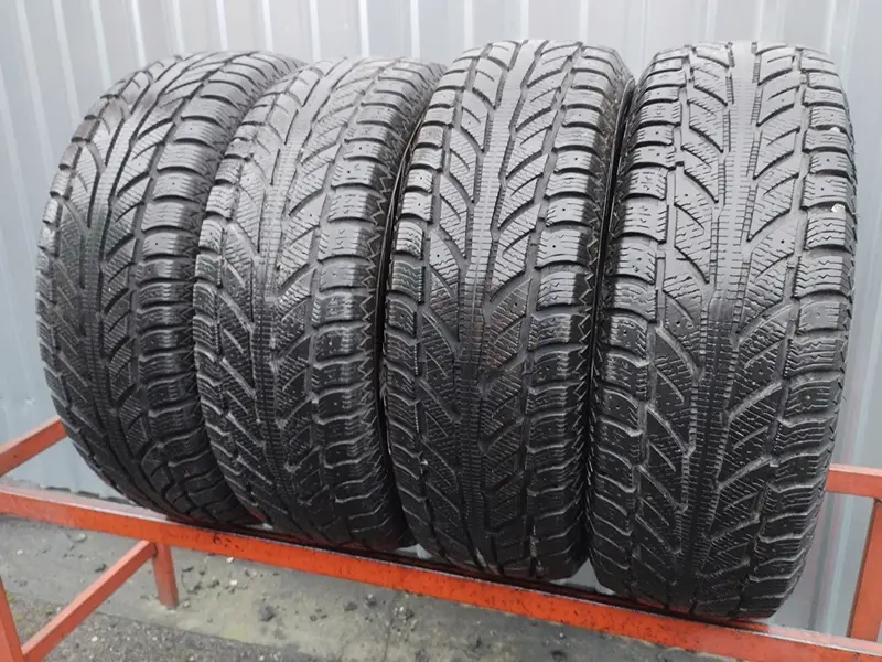 Комплект б/у шин 205/70 R15 Cooper Weather-Master WSC