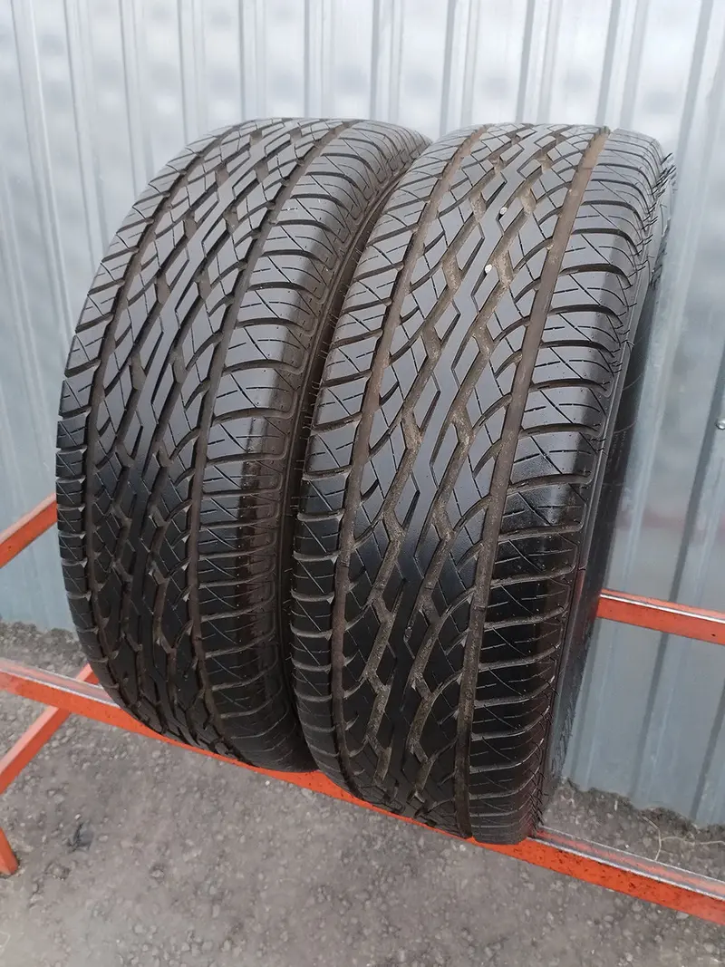 Пара б/у шин 205/70 R15 Dunlop Signature