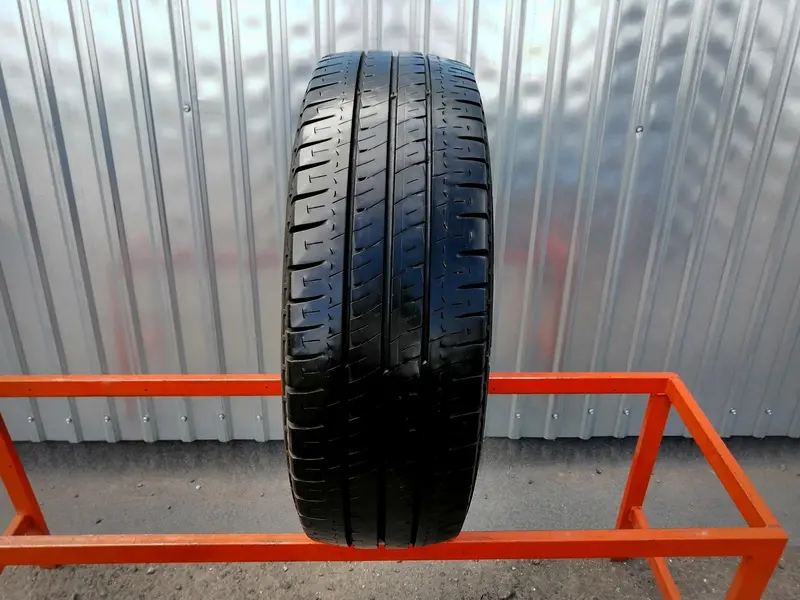 Б/у шина 205/70 R15C Michelin Agilis