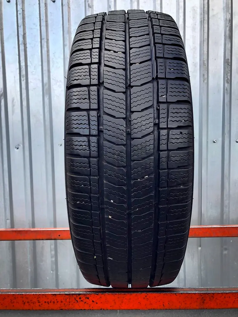 Б/у шина 205/75 R16C Barum Snovanis 2