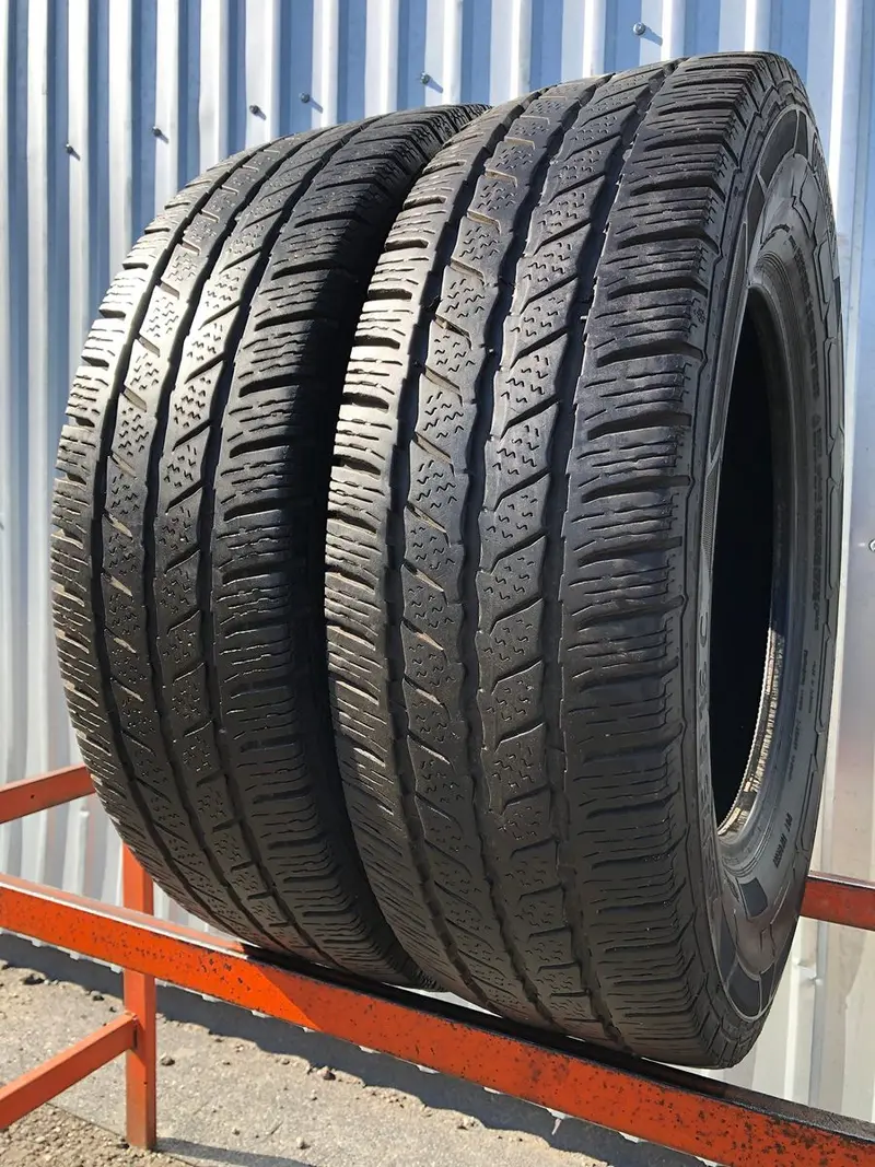 Пара б/у шин 205/75 R16C Continental VanContact Winter