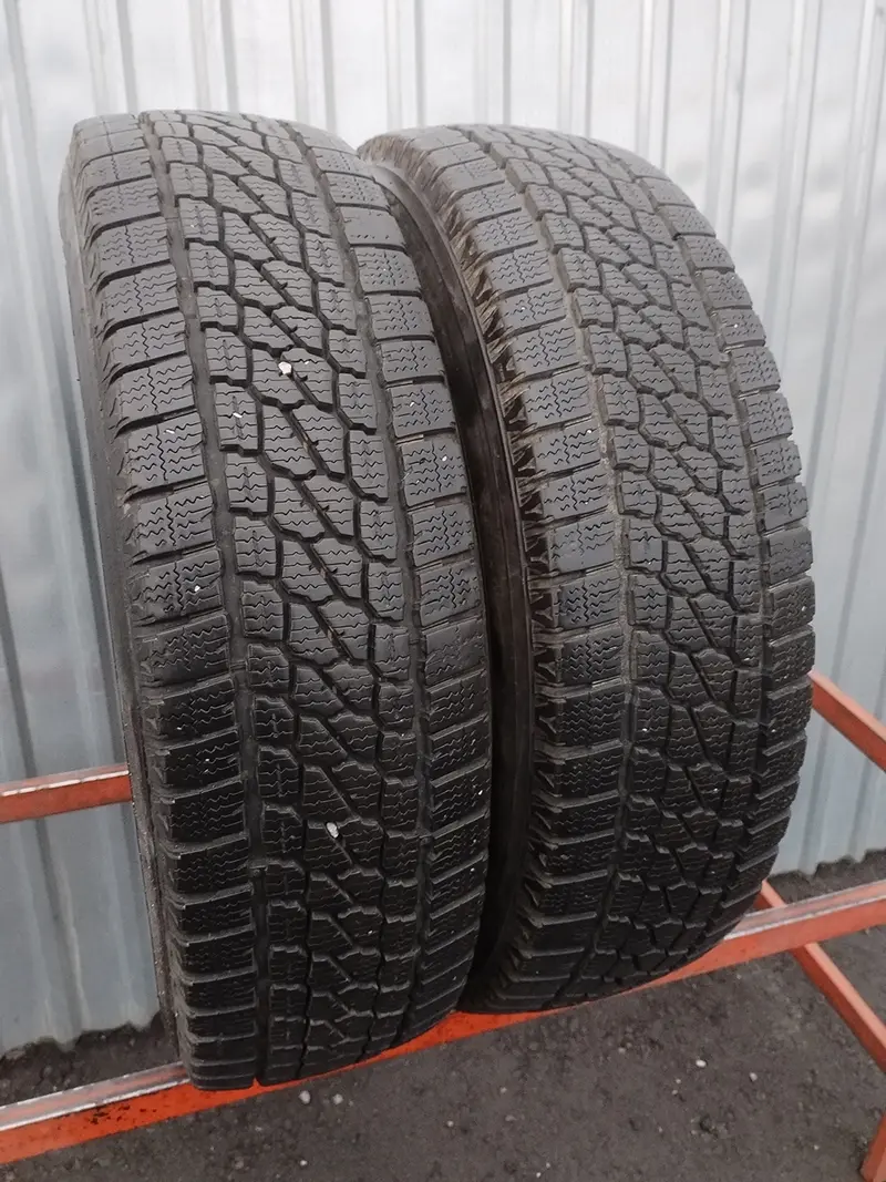 Пара б/у шин 205/75 R16C Firestone Vanhawk 2 Winter