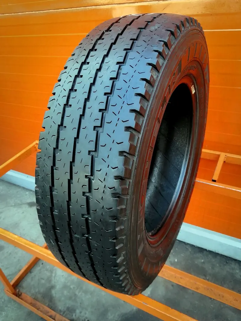 Б/у шина 205/75 R16C Michelin Agilis 101