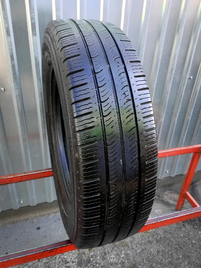 Б/у шина 205/75 R16C Pirelli Carrier All Season