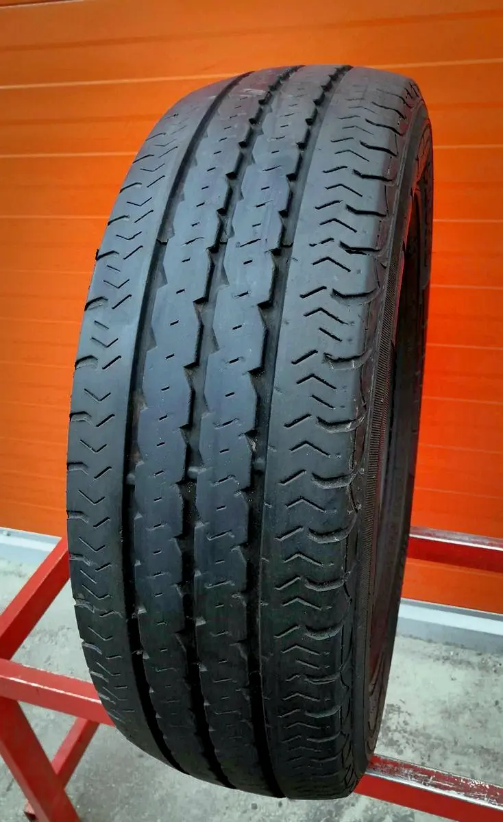 Б/у шина 205/75 R16C Pirelli Chrono