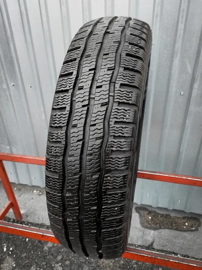 Б/у шина 205/75 R16C Sailun Endure WSL1