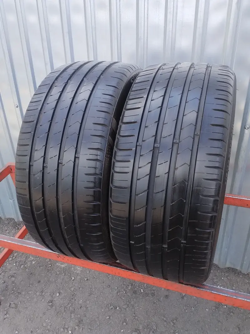Пара б/у шин 215/40 R16 Kumho Solus HS51
