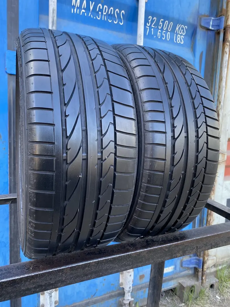 Пара б/у шин 215/40 R17 Bridgestone Potenza RE 050A
