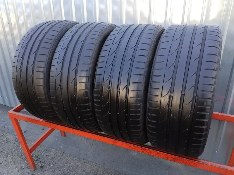 Комплект б/у шин 215/40 R17 Bridgestone Potenza S001