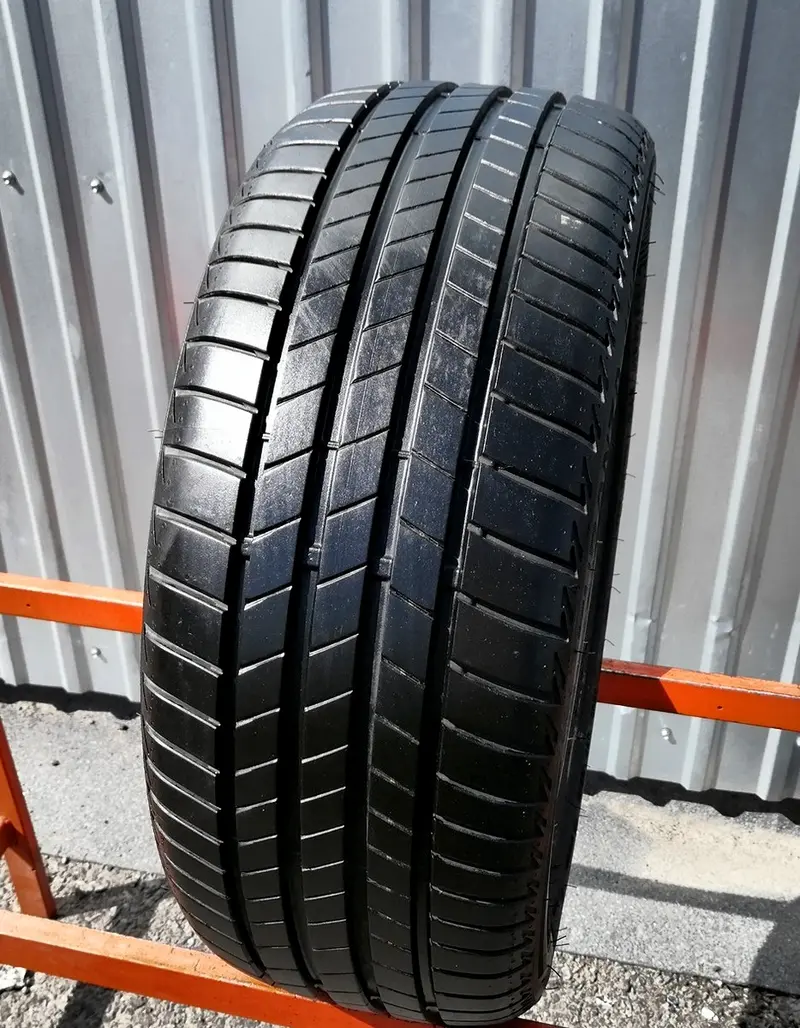 Б/у шина 215/40 R17 Bridgestone Turanza T005