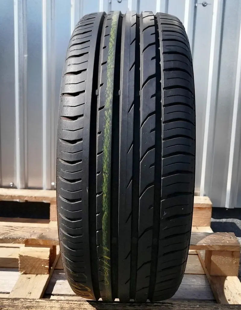 Б/у шина 215/40 R17 Continental ContiPremiumContact 2