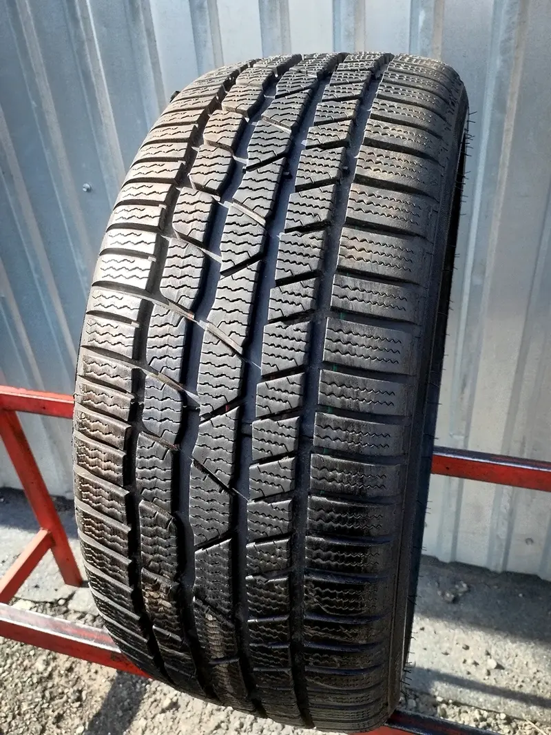 Б/у шина 215/40 R17 Continental ContiWinterContact TS 830 P