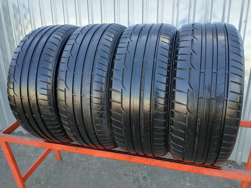Комплект б/у шин 215/40 R17 Dunlop SP Sport Maxx RT