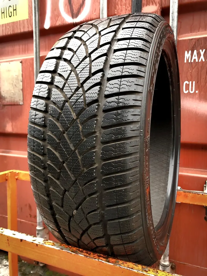 Б/у шина 215/40 R17 Dunlop SP Winter Sport 3D