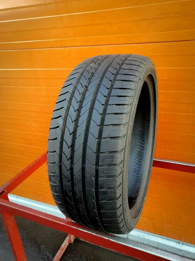 Б/у шина 215/40 R17 Goodyear EfficientGrip