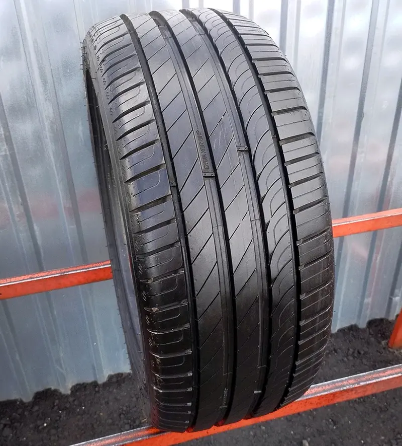 Б/у шина 215/40 R17 Kleber Dynaxer UHP