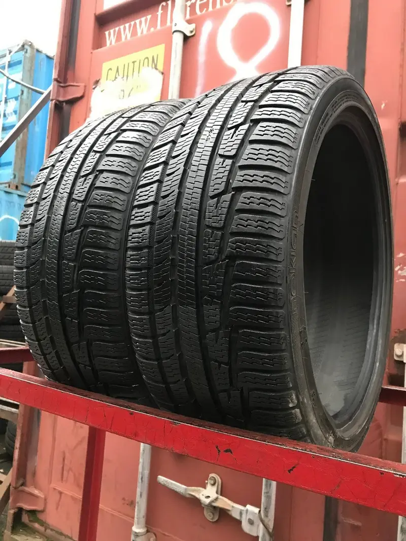Пара б/у шин 215/40 R17 Nokian WR A3