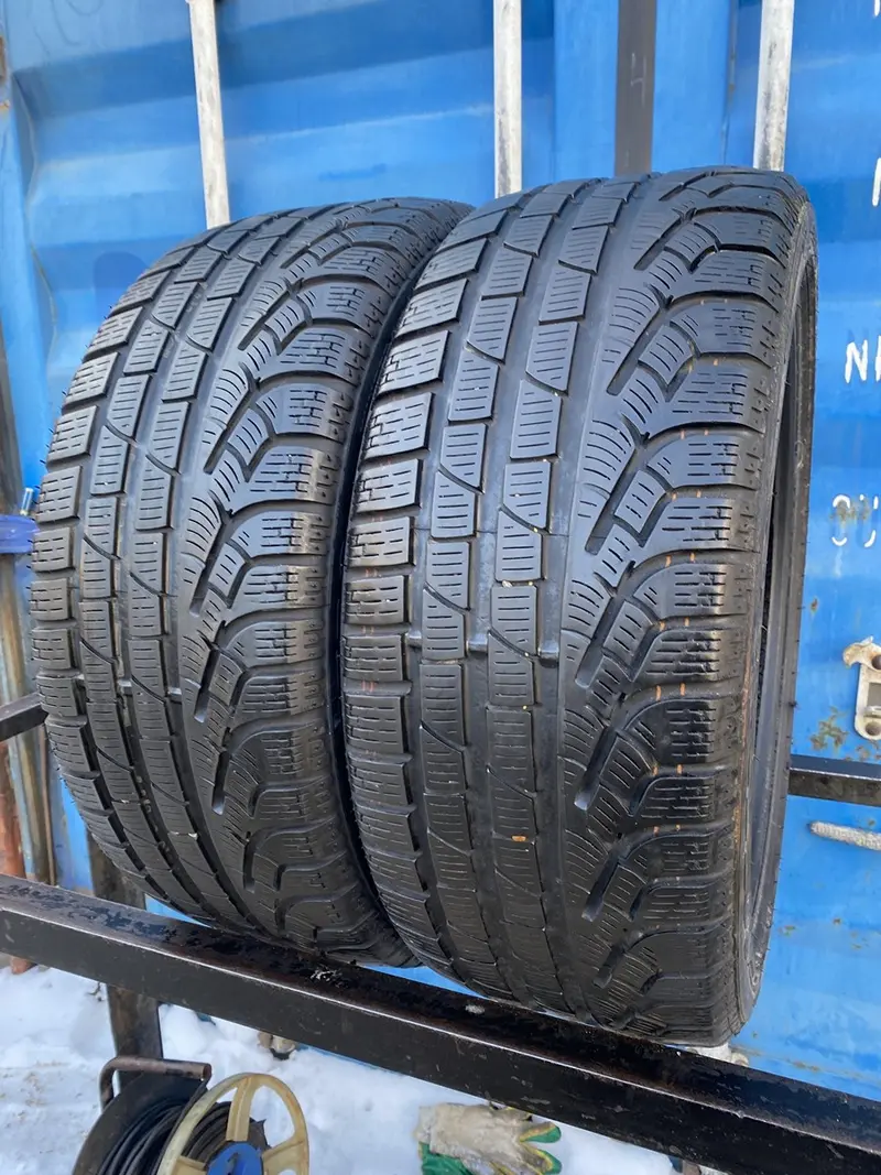 Пара б/у шин 215/40 R17 Pirelli Winter 240 Sottozero 2