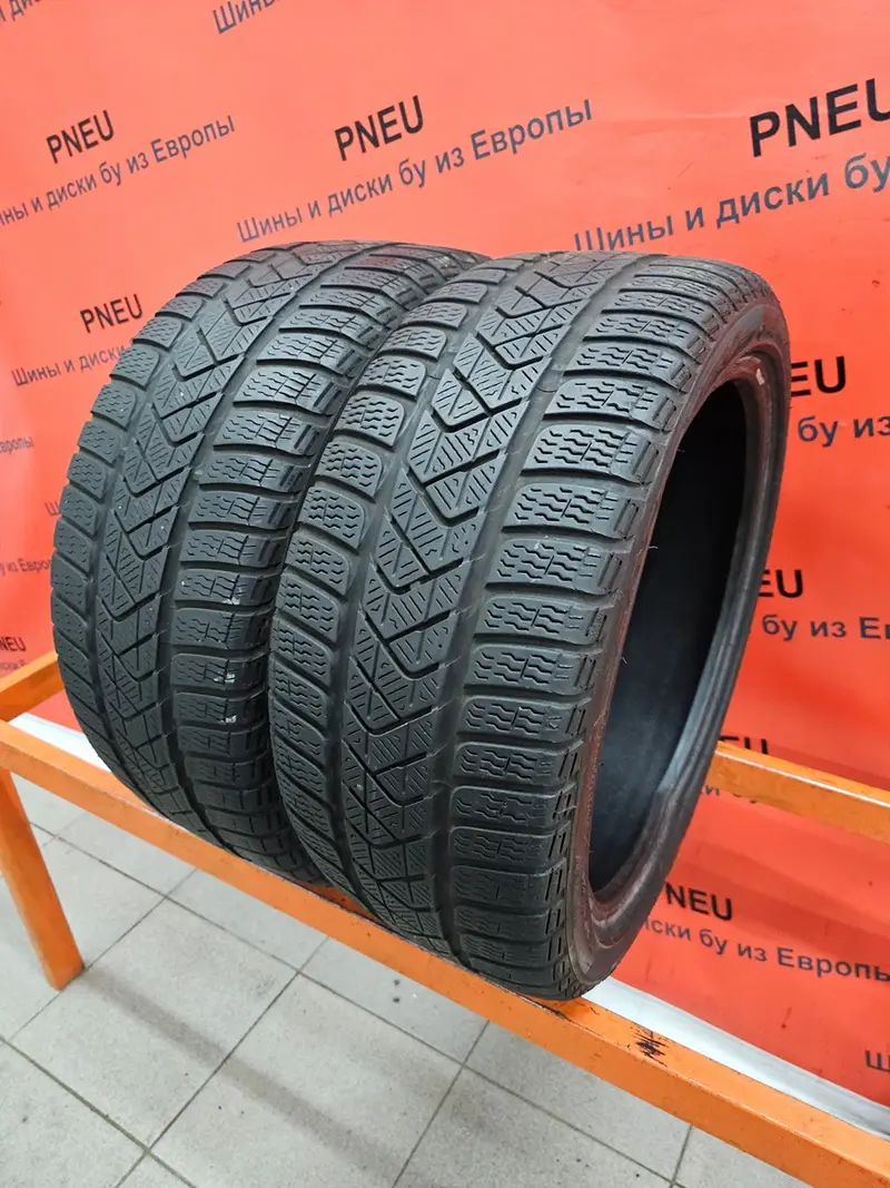 Пара б/у шин 215/40 R17 Pirelli Winter Sottozero 3