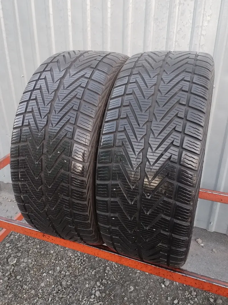 Пара б/у шин 215/40 R17 Vredestein Wintrac Xtreme