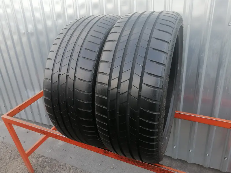 Пара б/у шин 215/40 R18 Bridgestone Turanza T005