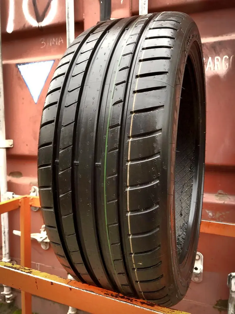 Б/у шина 215/40 R18 Goodyear Eagle F1 Asymmetric 3