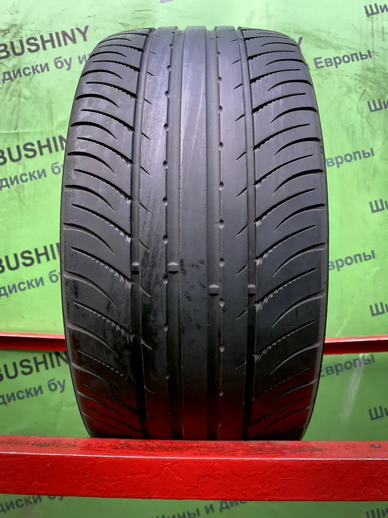 Б/у шина 215/40 R18 Kumho Ecsta SPT KU31
