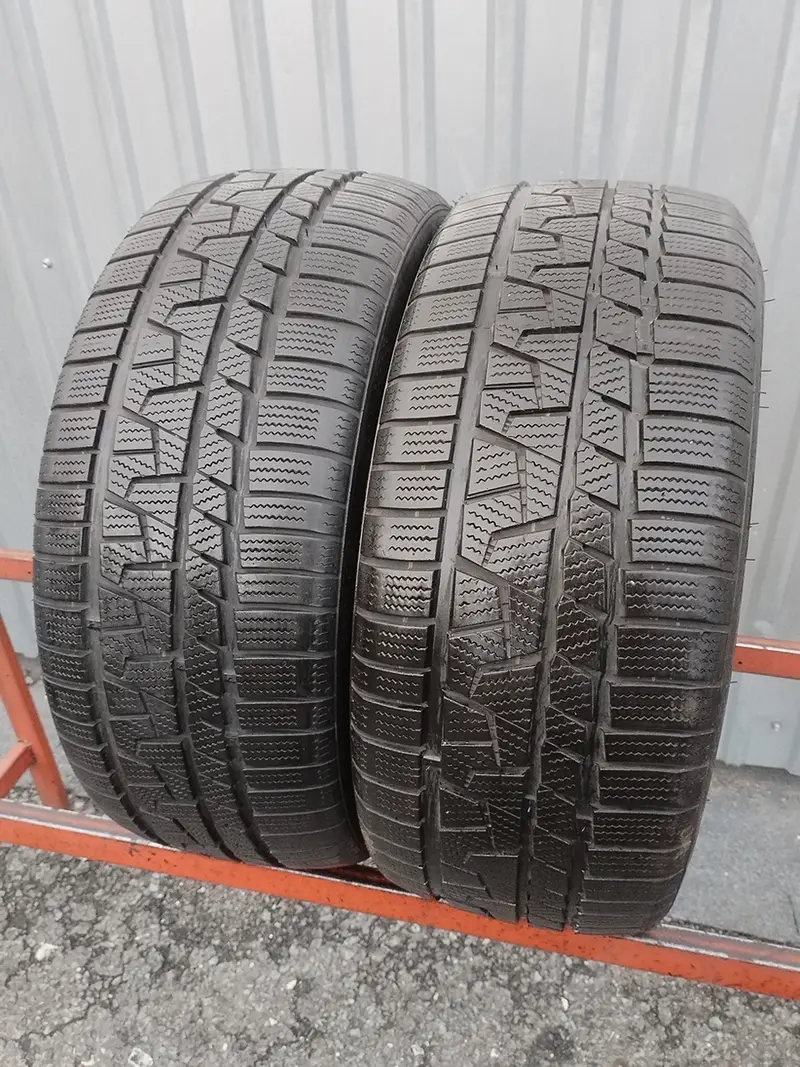 Пара б/у шин 215/45 R16 Aplus A702