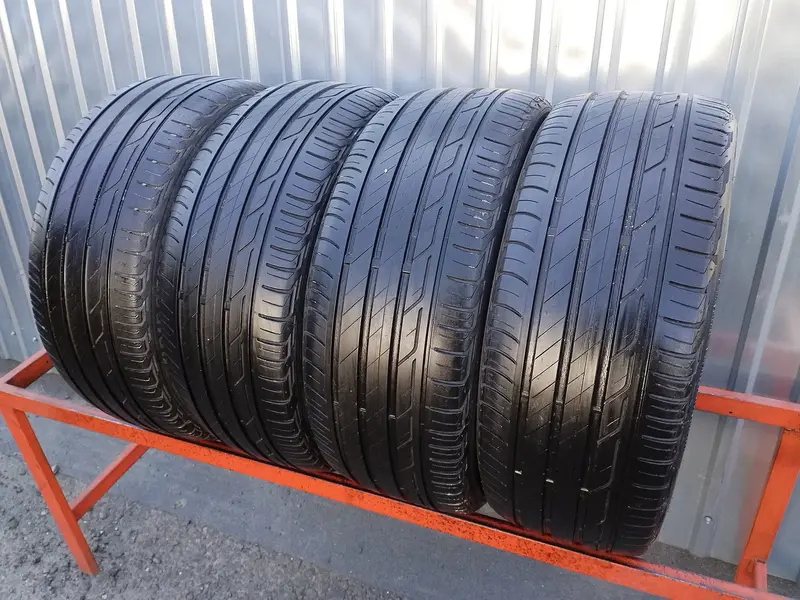 Комплект б/у шин 215/45 R16 Bridgestone Turanza T001