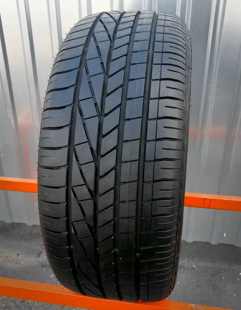 Б/у шина 215/45 R16 Goodyear Excellence