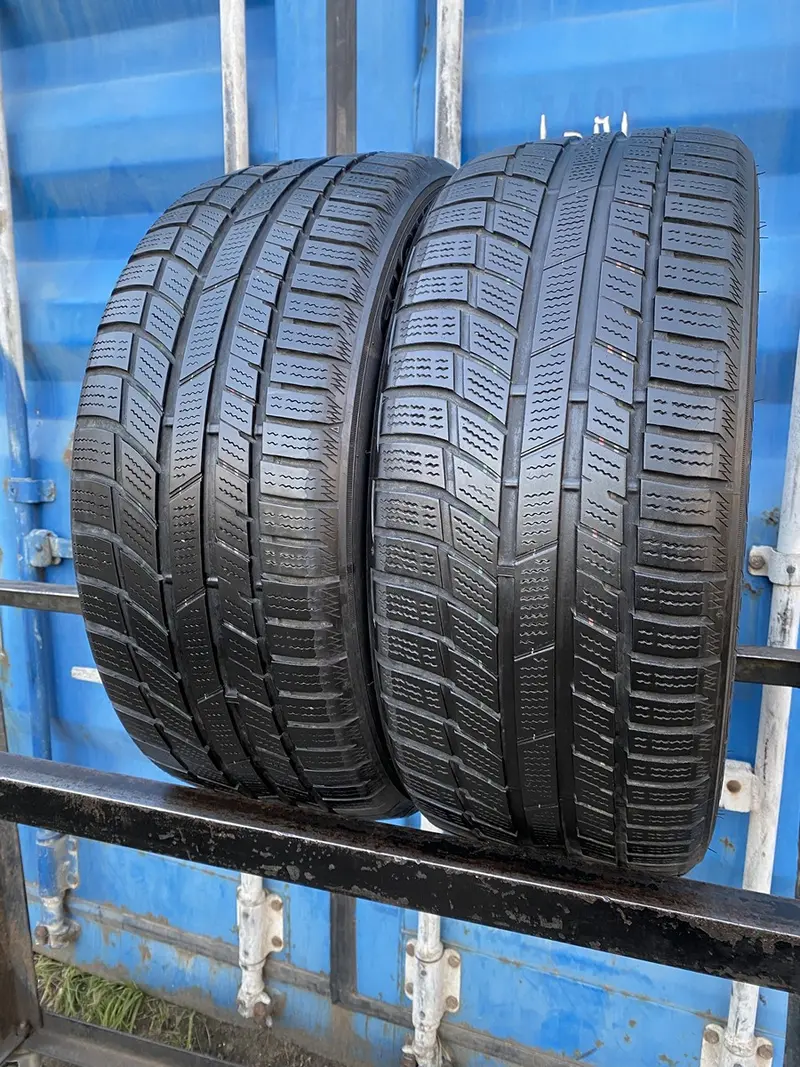 Пара б/у шин 215/45 R16 Toyo Snowprox S954